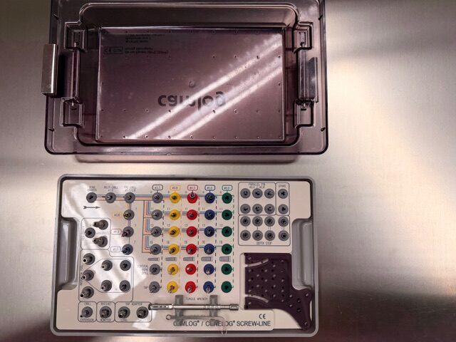 CAMLOG / CONELOG SCREW-LINE Implantations-Set mit Instrumentenkassette ,gebraucht | 388472