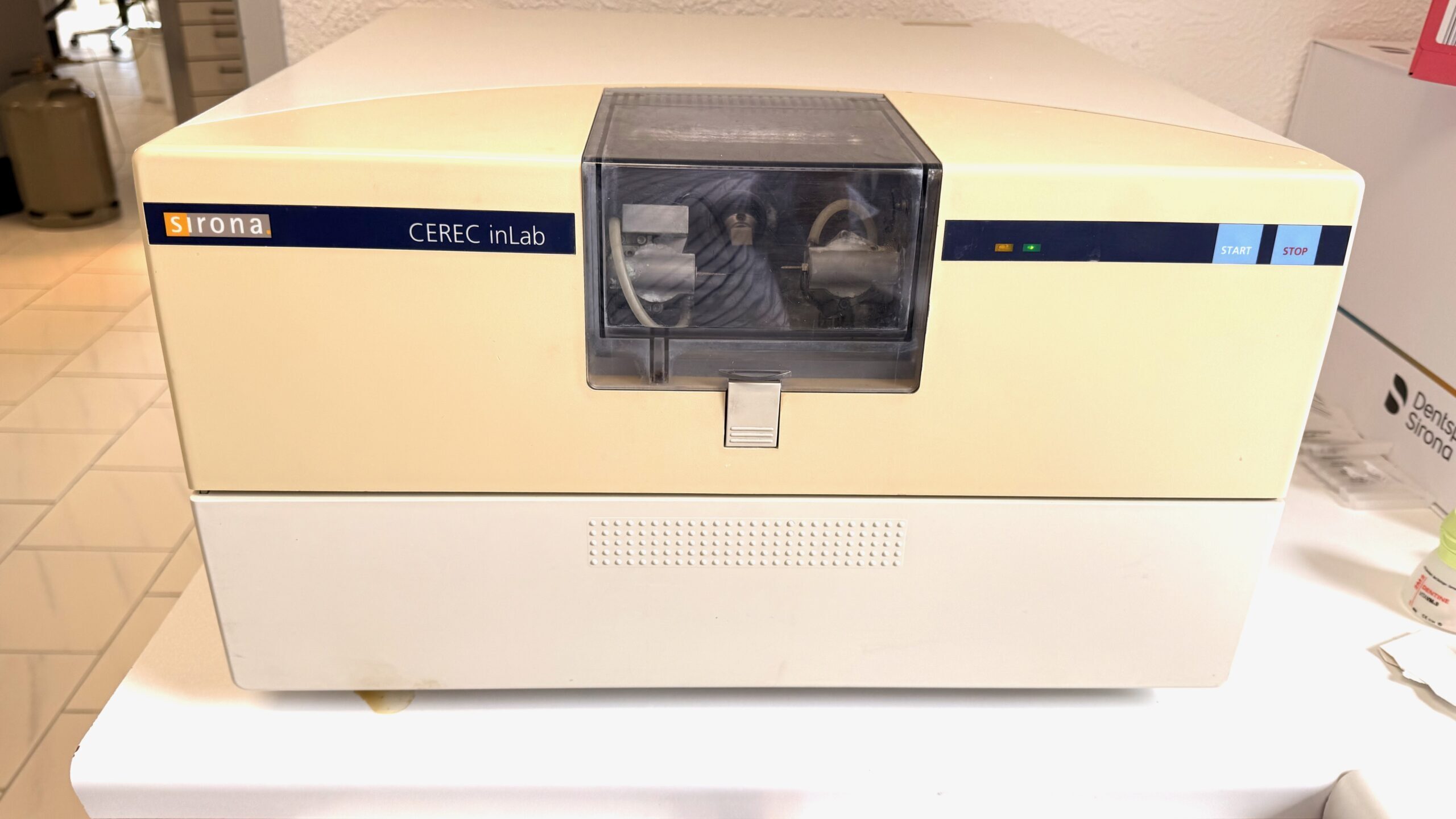Sirona Cad/Cam inLab 3 Schleifeinheit mit InEos Scanner mit Kalibrierset | 387806