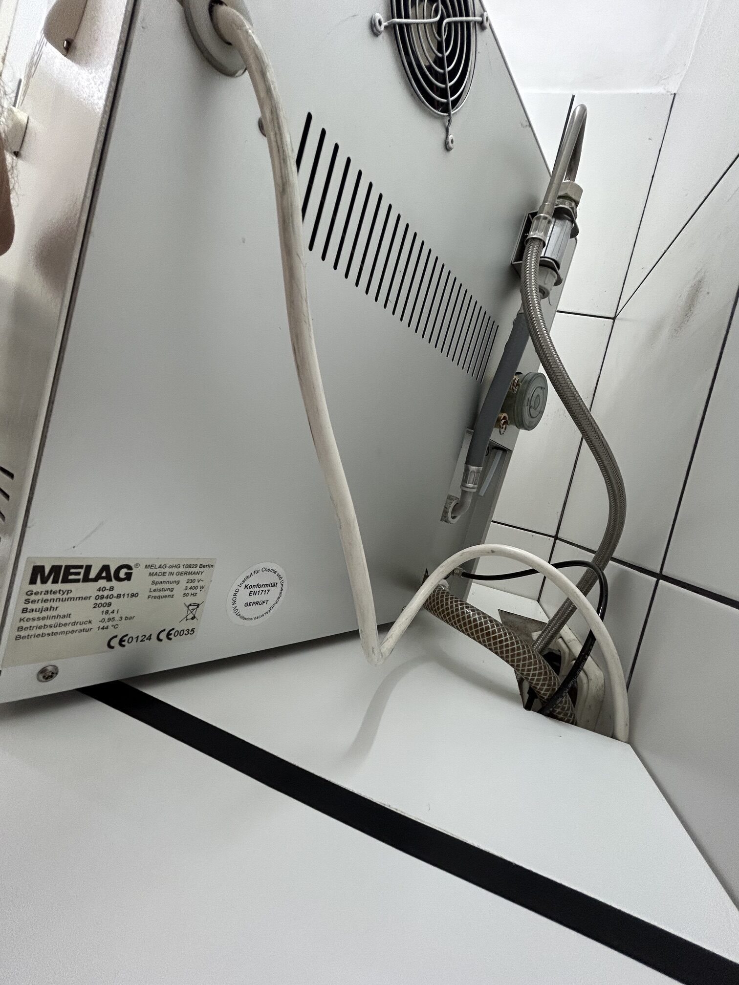 Melag Vacuklav 40-B mit Wasseraufbereitungssystem MELAG- 2016 – aus Praxisauflösung zum Jahresende 2026 | 387882
