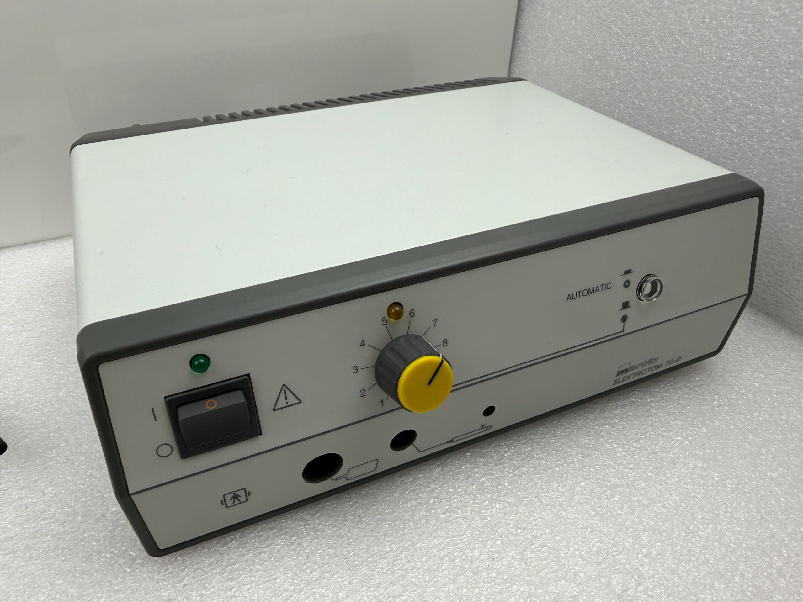 KLS Martin Elektrotom 70-D HF-Chirurgie Set + 8 Elektroden + Ständer Berchtold | 388598