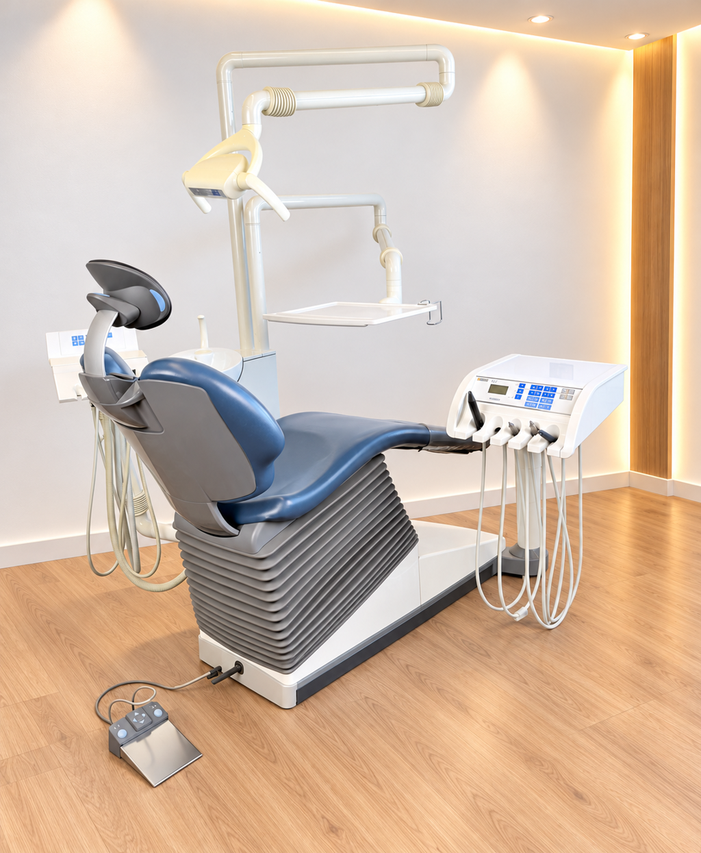 Sirona C4+ Behandlungseinheit gebraucht, geprüft und gewartet | 409582