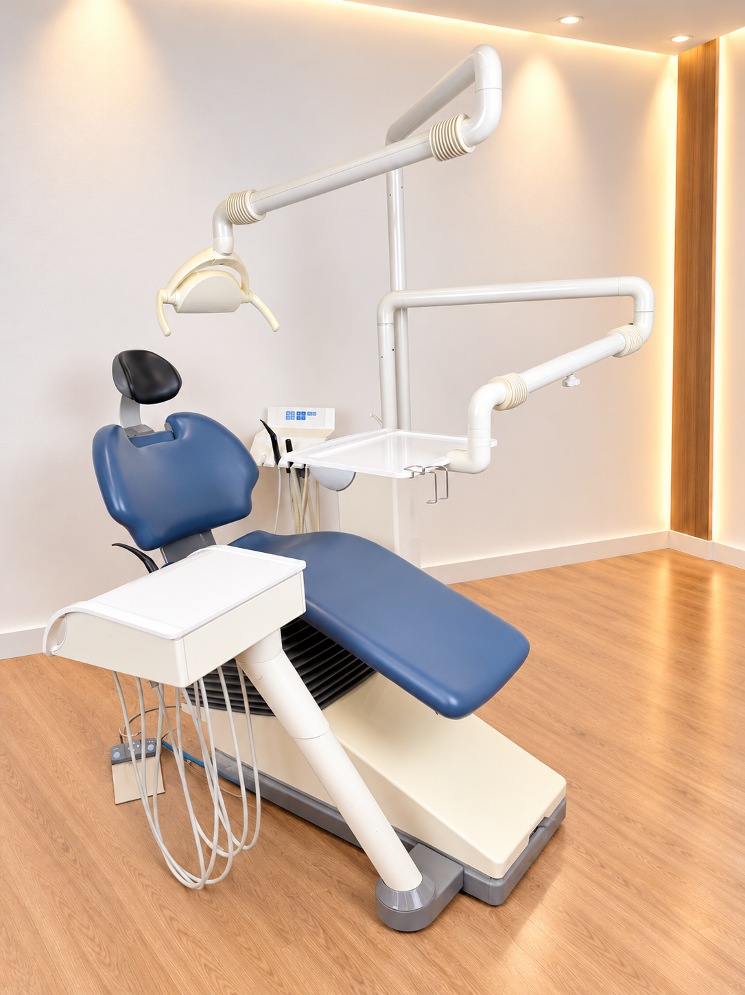 Sirona C4+ Behandlungseinheit gebraucht, geprüft und gewartet | 409586