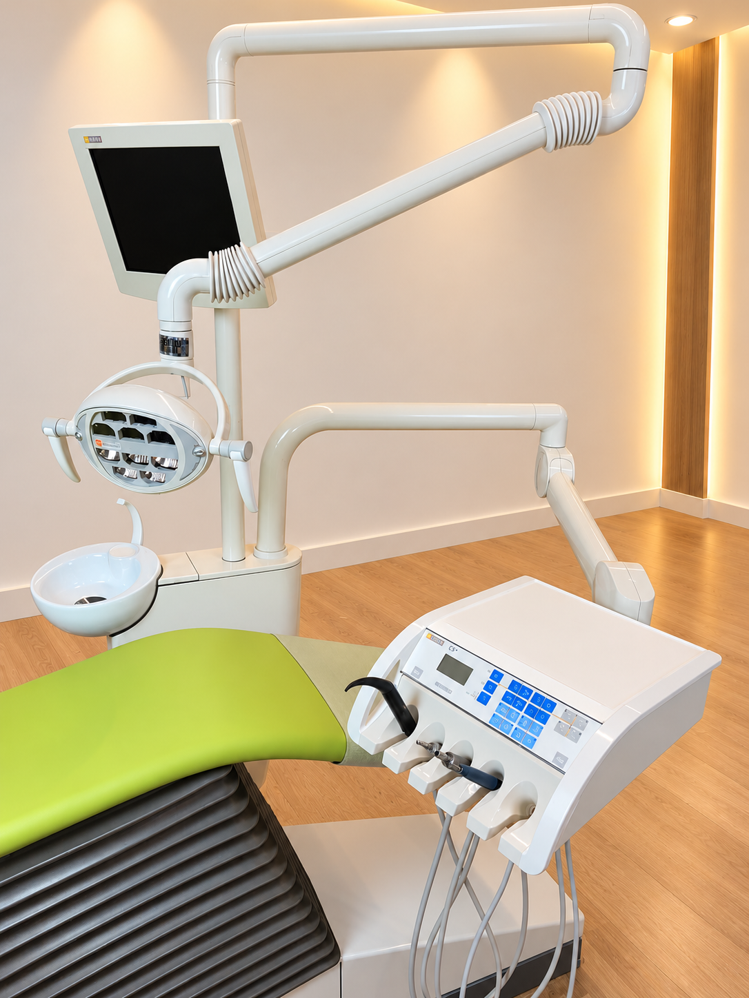Sirona C5+ Behandlungseinheit gebraucht, geprüft und gewartet | 409601
