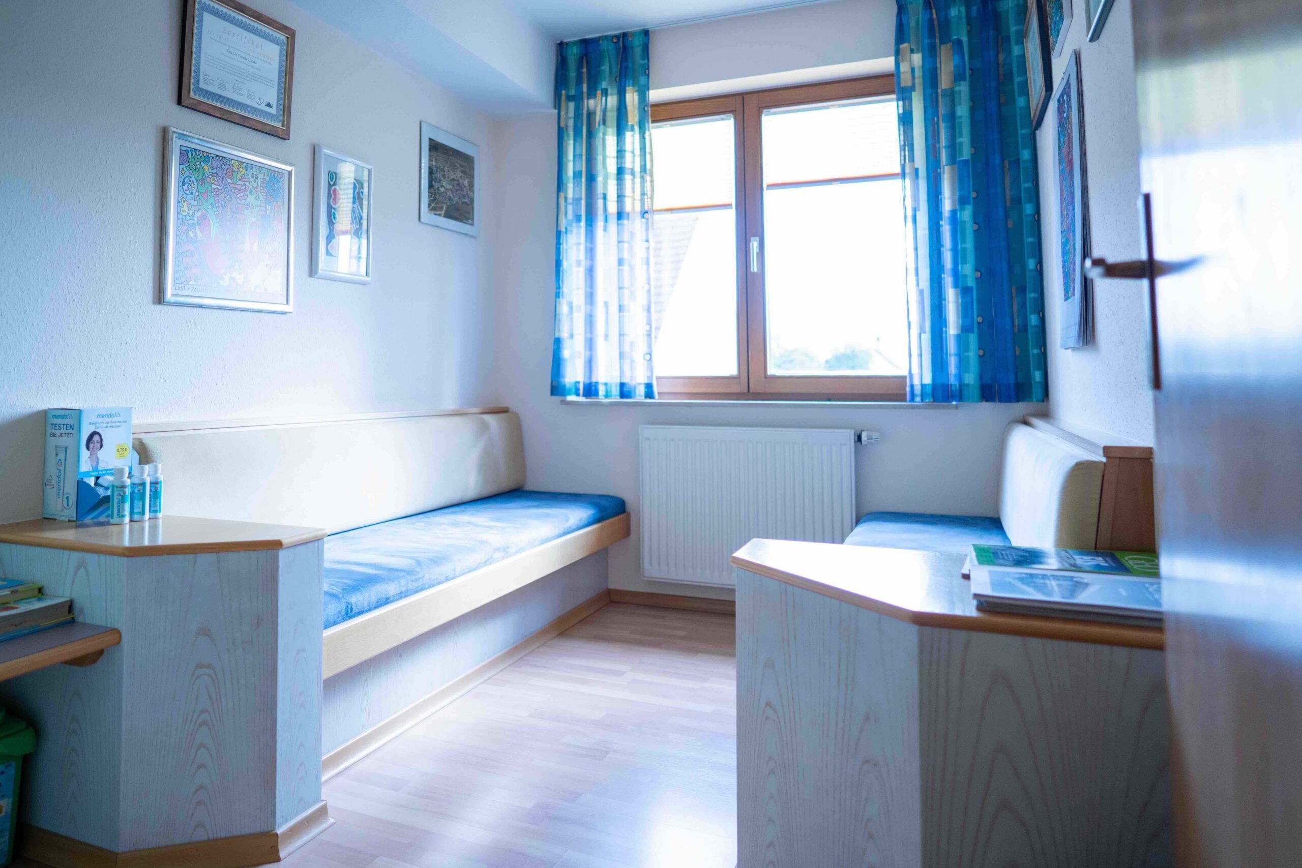 2 Wohnungen / Zahnarztpraxis Betriebsbereit auf 140 m² Implantologie | 388209